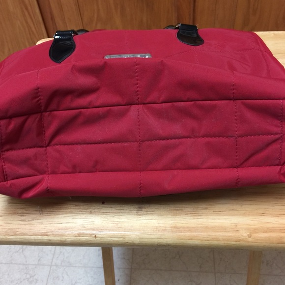 Yankee Candle red and black quilted tote. - Picture 6 of 6